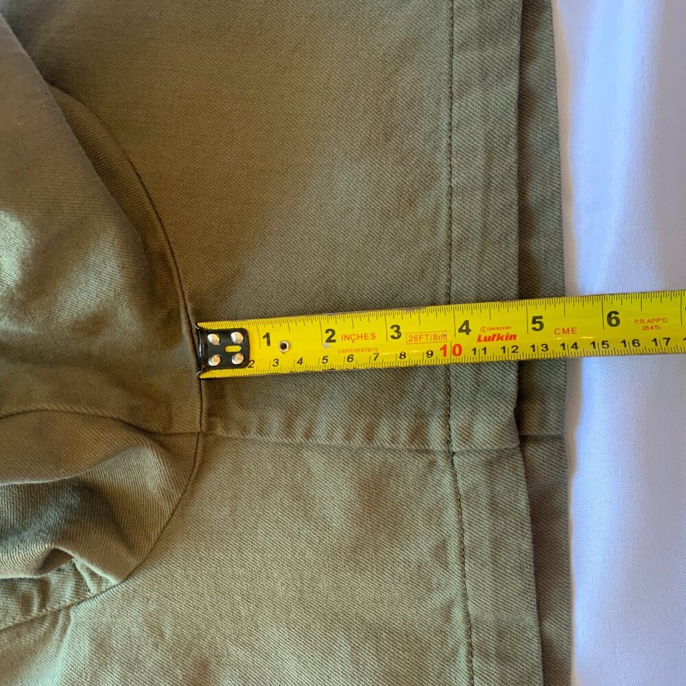 Banana Republic Women's 4 Inch Army Green Comfort Shorts Size 12 - Picture 6 of 9